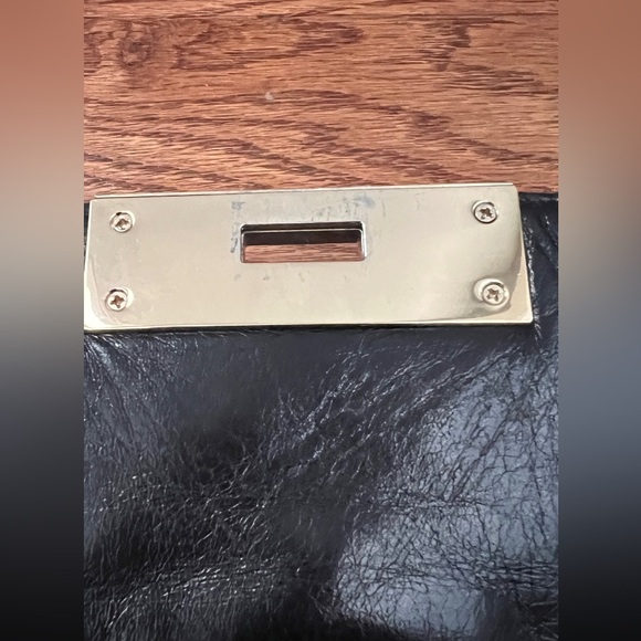 Michael Kors Leather Susannah Lock Clutch Crossbody Black - Picture 11 of 14